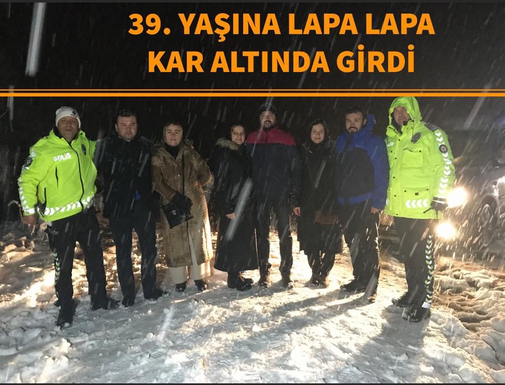 Doğum Gününü Kar Altında Kutladılar