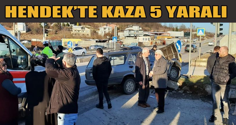 D-100 karayolunda iki araç çarpıştı: 5 yaralı