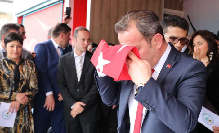 Tanju Özcan Görevi Devraldı
