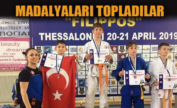 Minik Judocular Yunanistan'da Esti