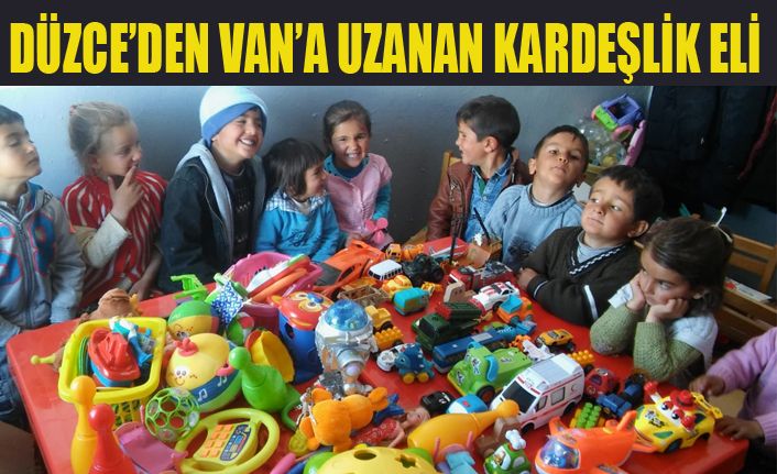 Hediyeler Van'lı çocuklara ulaştı