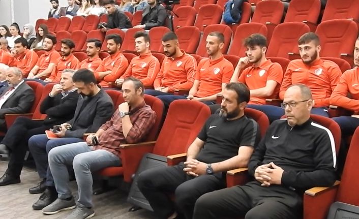 Panel'de Öğrencilerle Bir Araya Geldiler