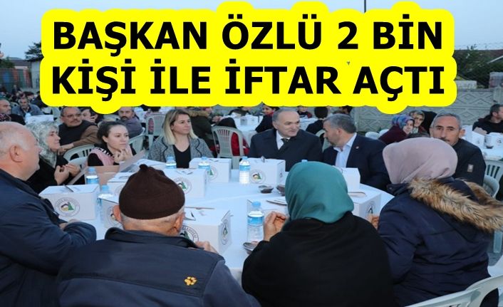 Başkan Özlü İftarını Vatandaşla Açtı