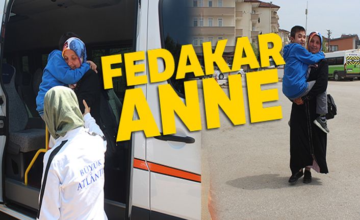 Fedakar anne