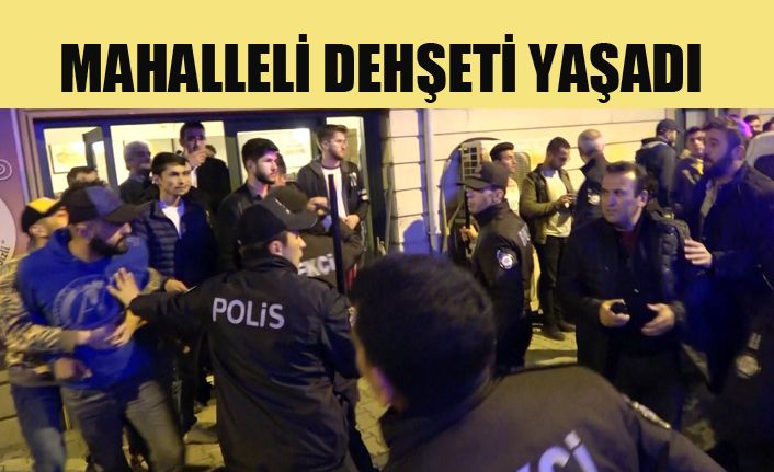 Rehin aldığı kız arkadaşlarını darp etti