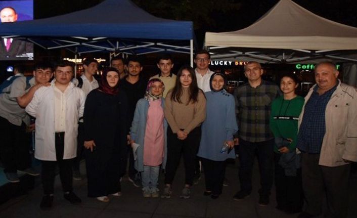 Gençlerden Fuat Sezgin canlandırması