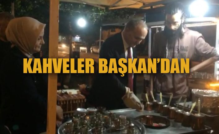 Elleriyle yaptı, nezaketiyle ikram etti
