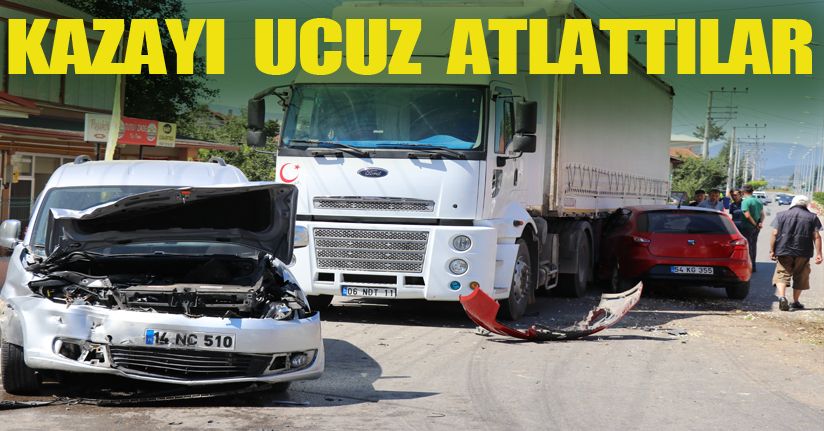Zincirleme trafik kazasında tır sürücüsünün dikkati faciayı önledi
