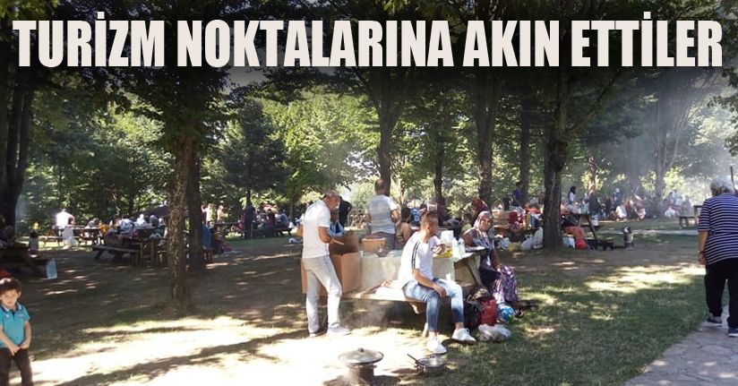 Tatilciler Düzce’nin mesire alanlarına akın etti