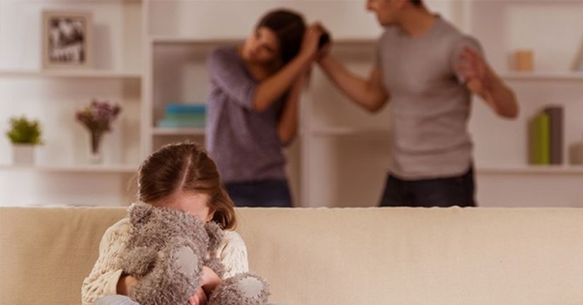 Aile içi şiddet bulaşıcıdır, çocukları da etkiler