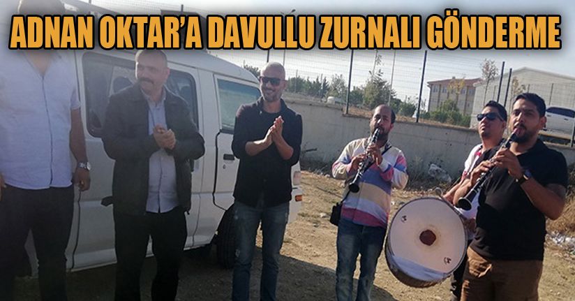 Adnan Oktar mağduru davul zurna çalıp oynadı