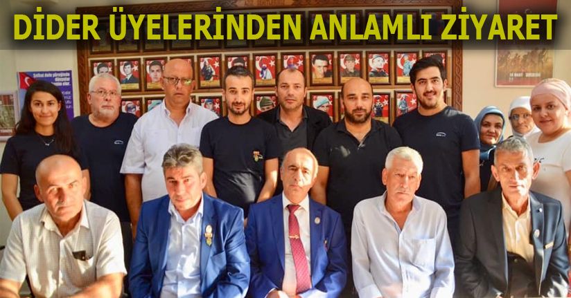 Türk Bayrağı Teslim Ettiler