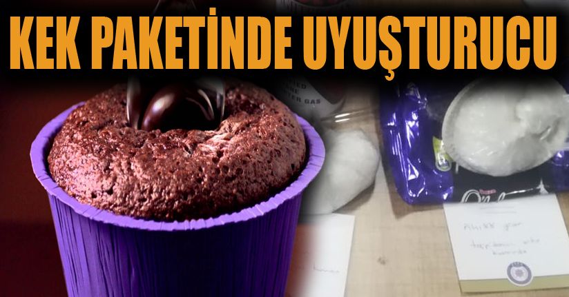 Keklerin içine gizledikleri 225 gram uyuşturucu ile yakalandılar