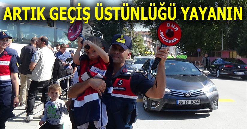 Yaya öncelikli trafik için yola çıktılar