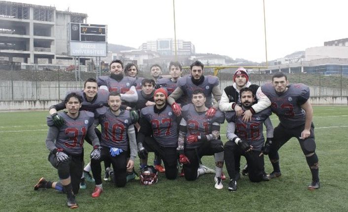 Düzce Üniversitesi çeyrek finalde