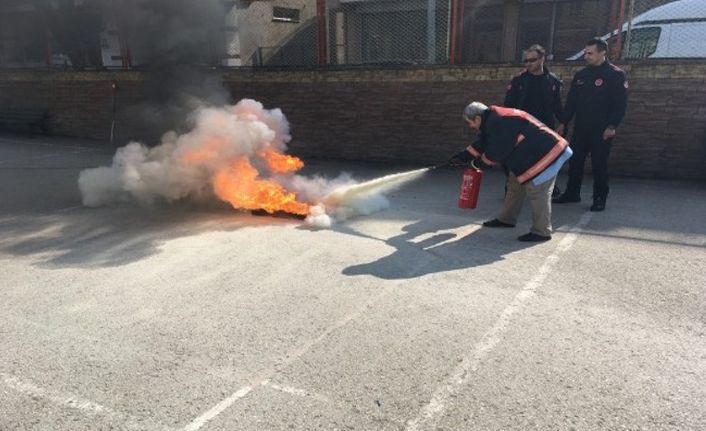 İsmetpaşalı öğrenciler yangın ve afet tatbikatı yaptı