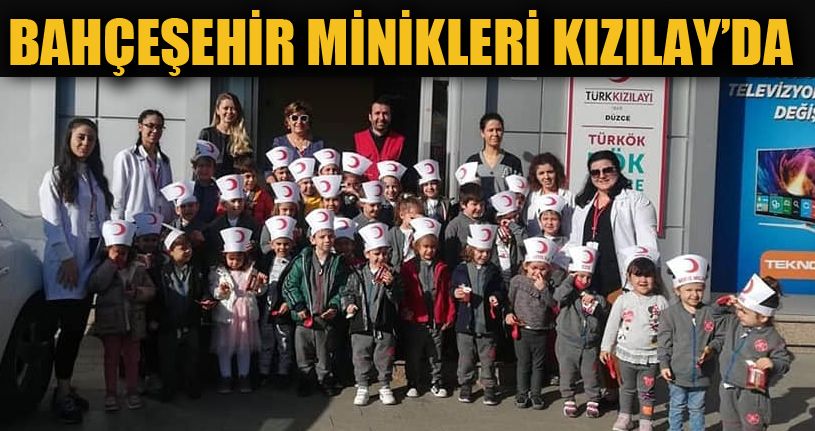 Minik öğrenciler Kan Merkezini gezdi