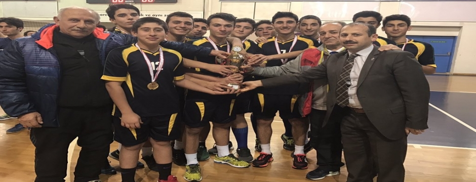 Voleybolda şampiyon Barbaros Anadolu Lisesi