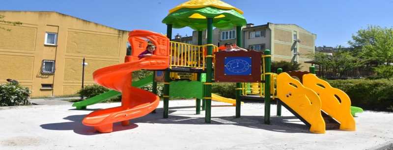  Kalıcı konutlardaki oyun parkları yenileniyor