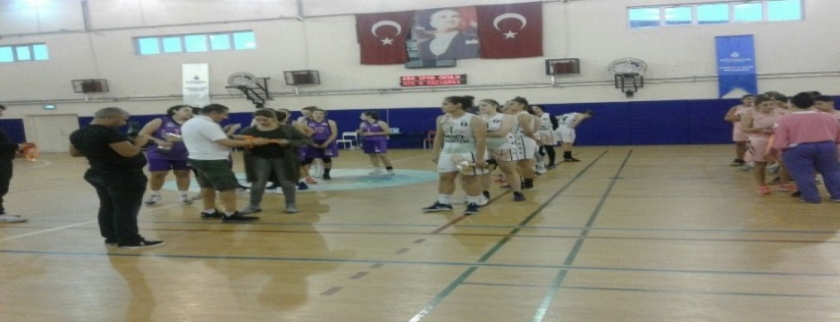 Düzce Belediyesi Kız Basketbol takımı ikinci oldu