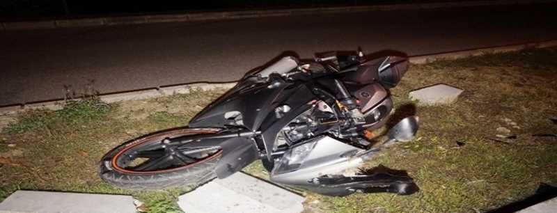 Motosikletiyle kaza yapan genç hayatını kaybetti