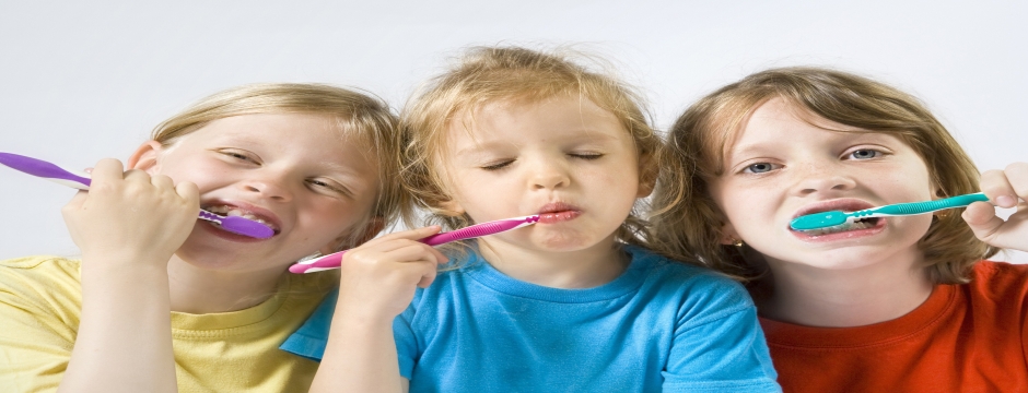 Çocuklarda diş renklenmeleri kaygıyı artırıyor
