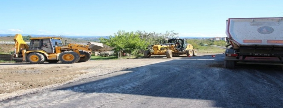 Akçakoca'da asfalt çalışmaları sürüyor