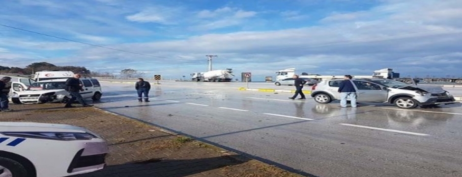 Akçakoca'da trafik kazası: 4 yaralı