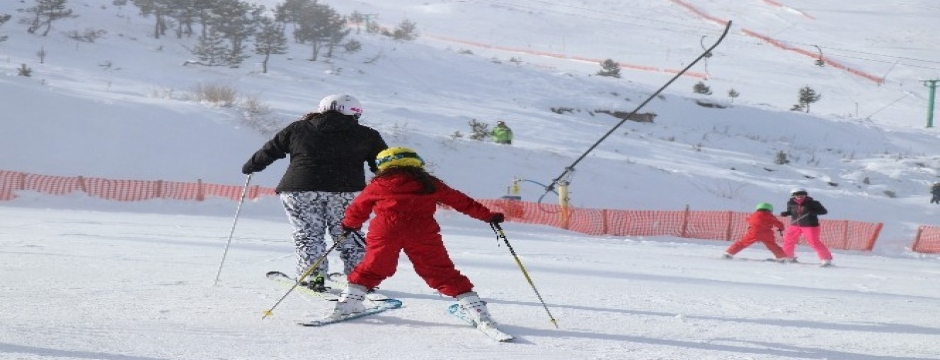 Kartalkaya'da kayak sezonu açıldı