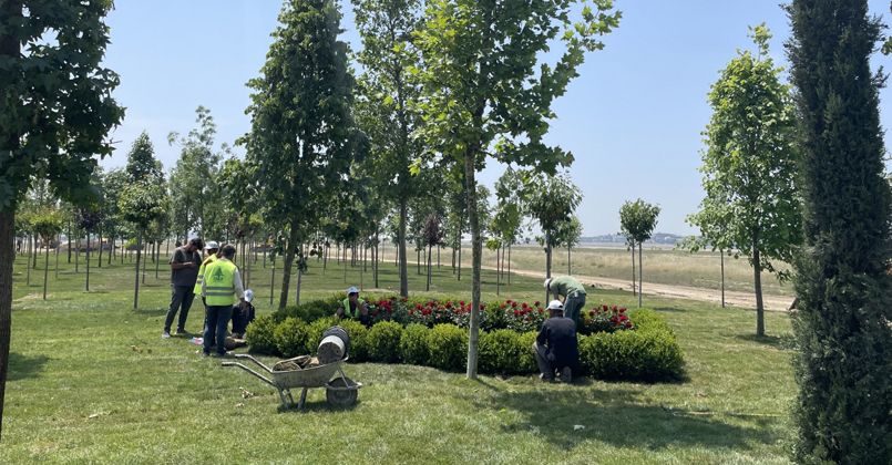 Atatürk Havalimanı Millet Bahçesi'ndeki hazırlıklar hız kesmeden sürüyor