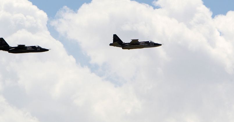 Rusya'ya ait Su-25 tipi savaş uçağı Ukrayna sınırında düştü