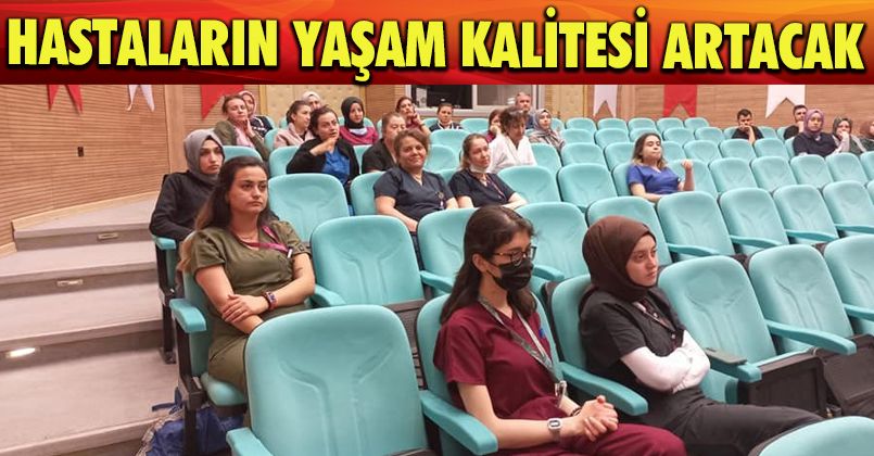 Yoğun bakım hemşirelerine yara bakım eğitimi