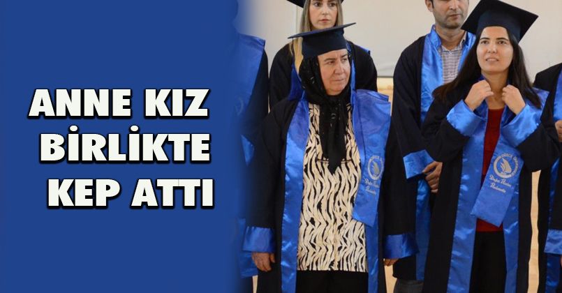 Anne kız birlikte kep attı