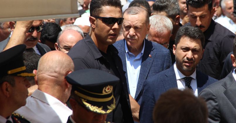 Cumhurbaşkanı Erdoğan'dan aile dostuna veda