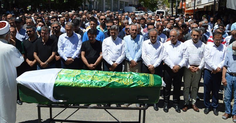 Sanatçı Latif Doğan'ın acı günü