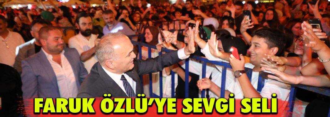 Düzce Anıtpark'a Akın Etti