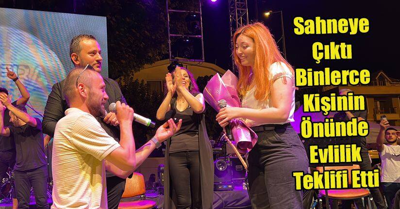 Sahneye Çıktı, Binlerce Kişinin Önünde Evlilik Teklifi Etti