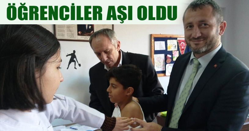 Öğrenciler aşı oldu