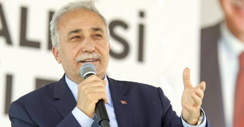 AK Parti Milletvekili Ahmet Eşref Fakıbaba partisinden ve milletvekilliğinden istifa etti