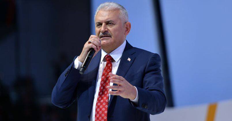 Binali Yıldırım Kaza Geçirdi