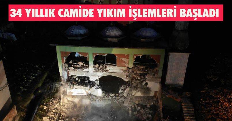 Deprem bölgesinde ilk yıkım: Hüzünlü gözlerle çalışmaları izlediler