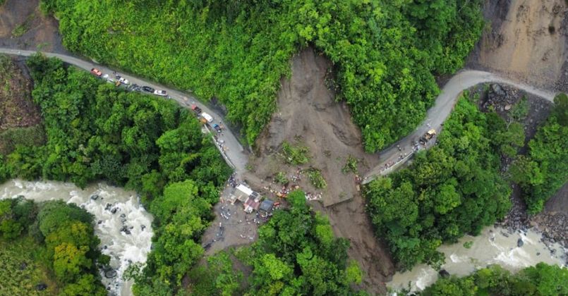 Kolombiya'daki toprak kaymasında can kaybı 27'ye yükseldi
