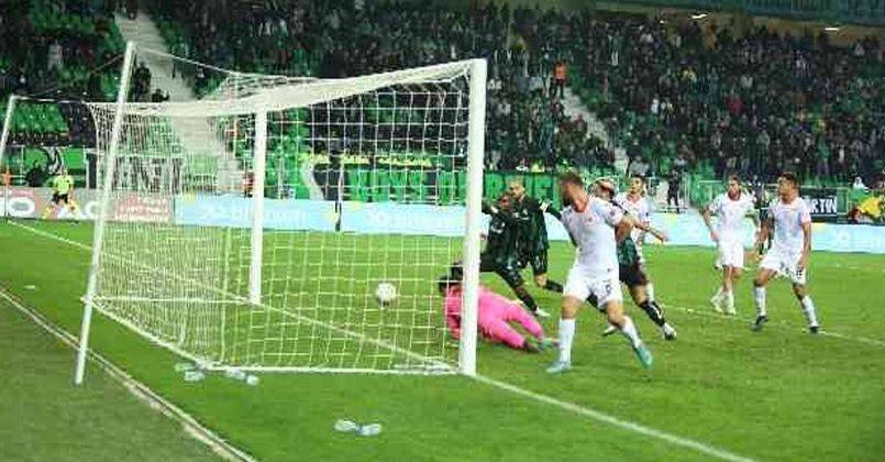 Sakaryaspor, eksi olan averajını ikinci devrede artıya çevirdi