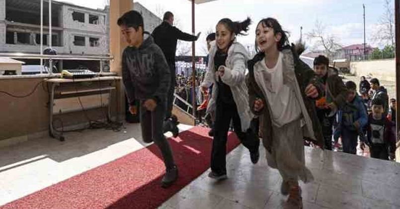 Deprem bölgesinden diğer illere nakil olan 14 bin 73 öğrenci illerine geri döndü