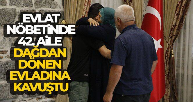 Evlat nöbetinde 42. aile dağdan dönen evladına kavuştu