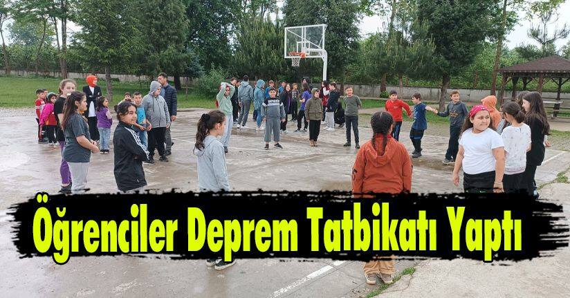 Öğrenciler Deprem Tatbikatı Yaptı