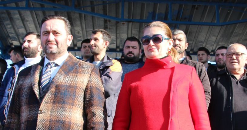 Başkan Yanmaz, Akçakocaspor'u Yalnız Bırakmadı