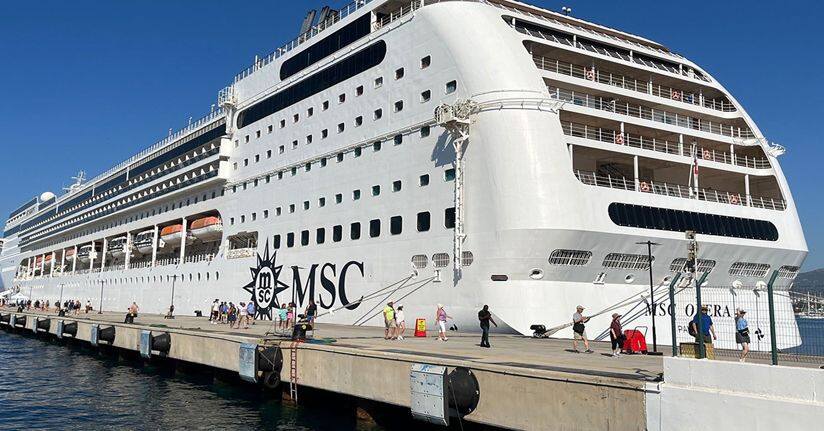 Bodrum’a 2 bin 422 yolcuyla geldi