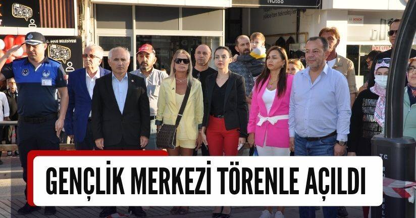 Gençlik Merkezi Törenle Açıldı
