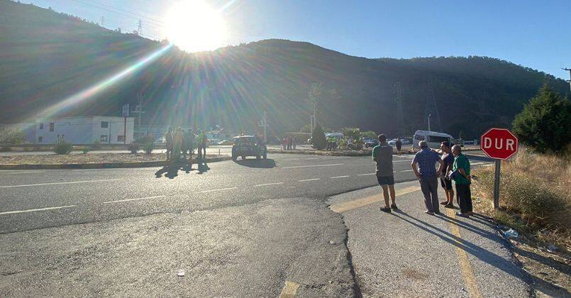 Marmaris’te ticari araç ile personel servisi çarpıştı: 1 ölü 7 yaralı